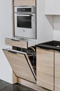 mala-kuchnia-wystroj-004 Urządzenie małej kuchni – Jak na ograniczonym metrażu urządzić kuchnię, która spełni swoje zadania